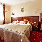 Galia Hotel 3*