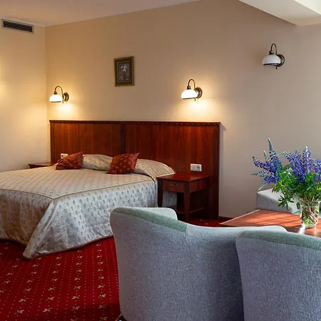 Galia Hotel 3*
